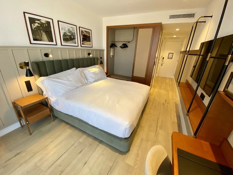 Via Sants Hotel Barcelona, Tapestry Collection By Hilton