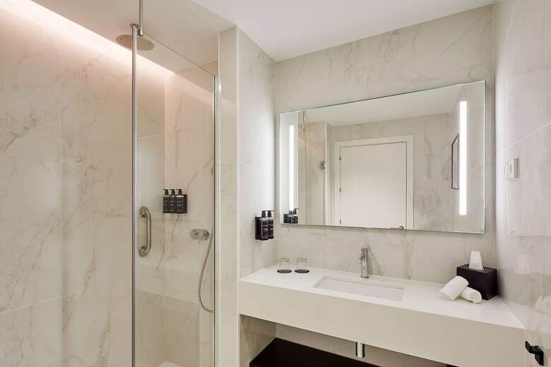 Via Sants Hotel Barcelona, Tapestry Collection By Hilton