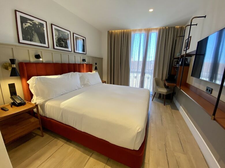 Via Sants Hotel Barcelona, Tapestry Collection By Hilton