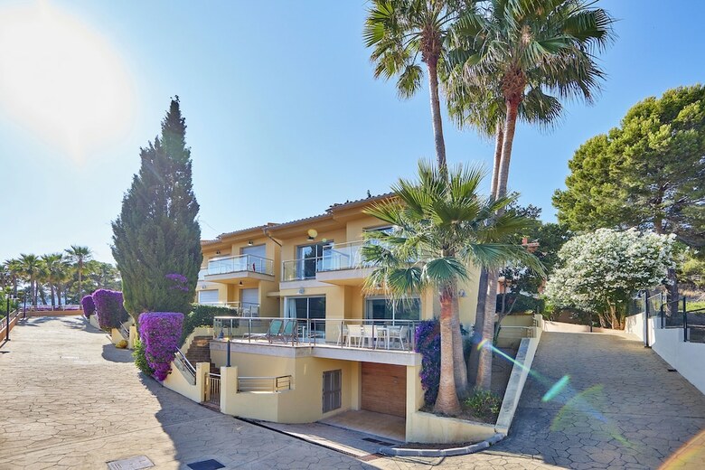 Hotel Universal Aquamarin Beach Houses