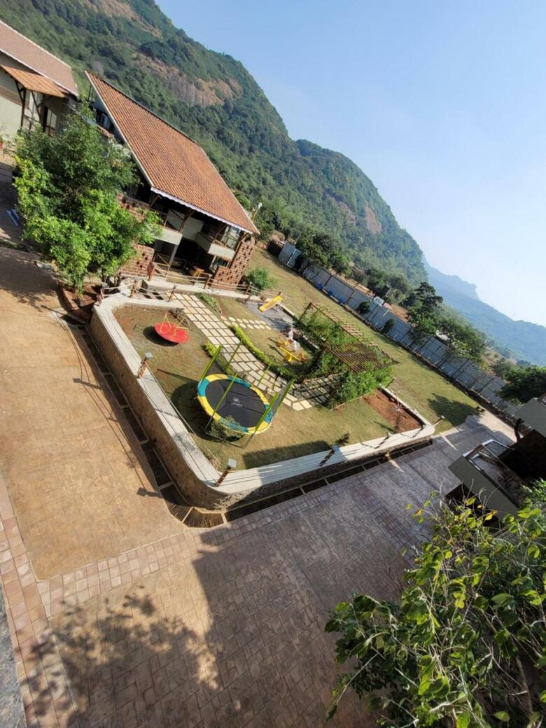 Hotel Mastiff Grand La Villae