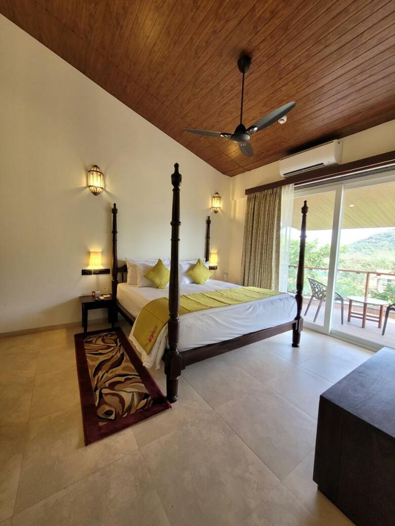 Hotel Mastiff Grand La Villae