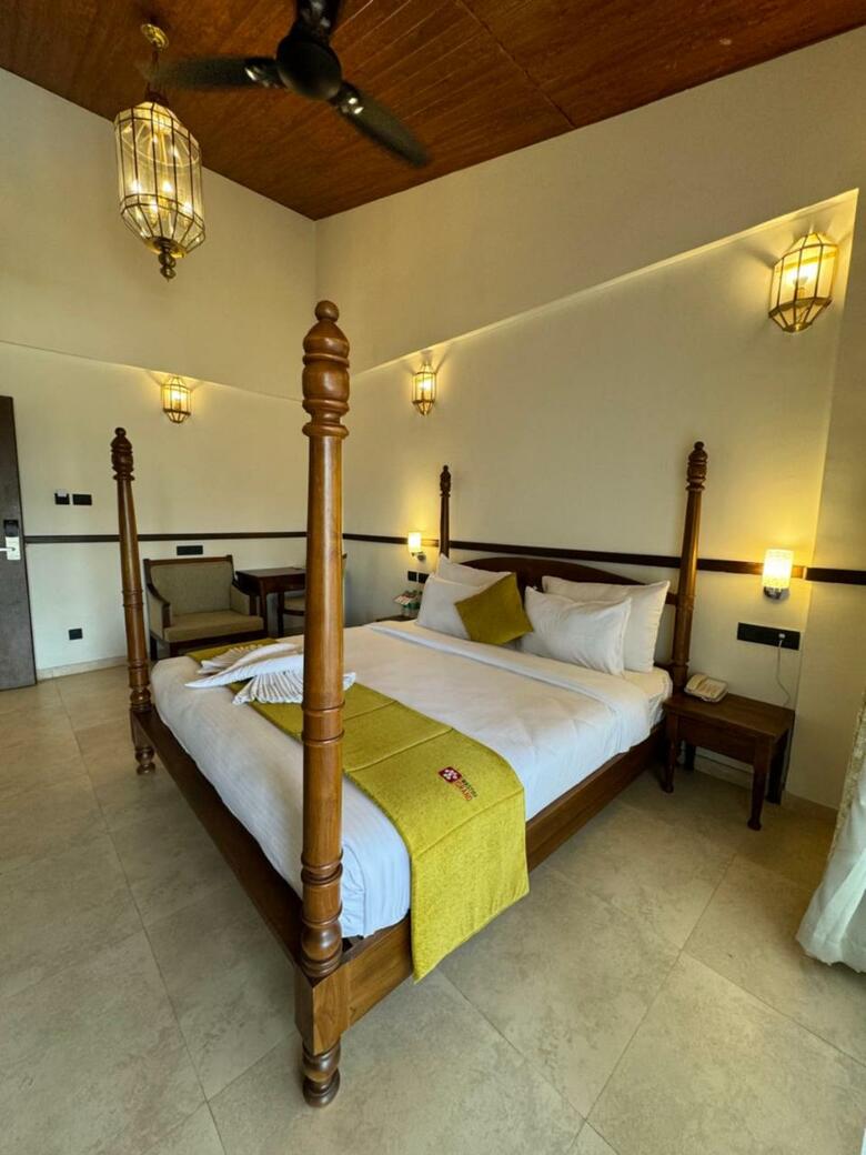 Hotel Mastiff Grand La Villae