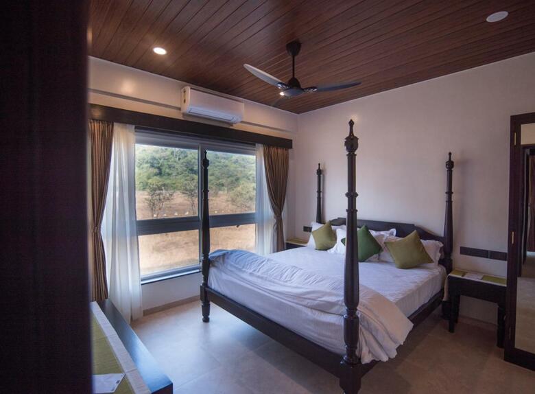 Hotel Mastiff Grand La Villae