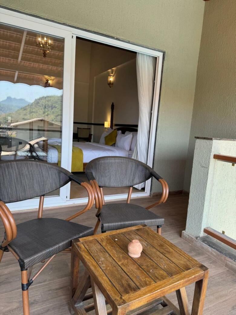Hotel Mastiff Grand La Villae
