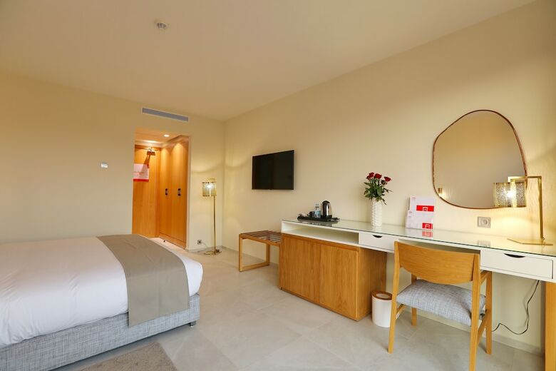 Ari Boutique Hotel - Adults Only