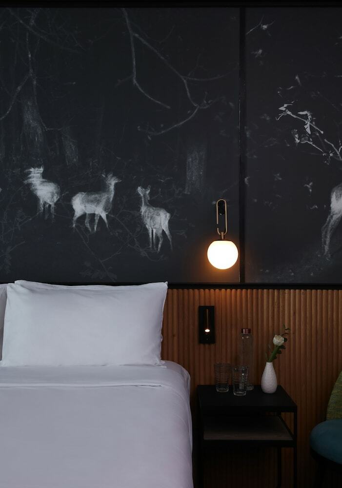 Hotel Drawing House