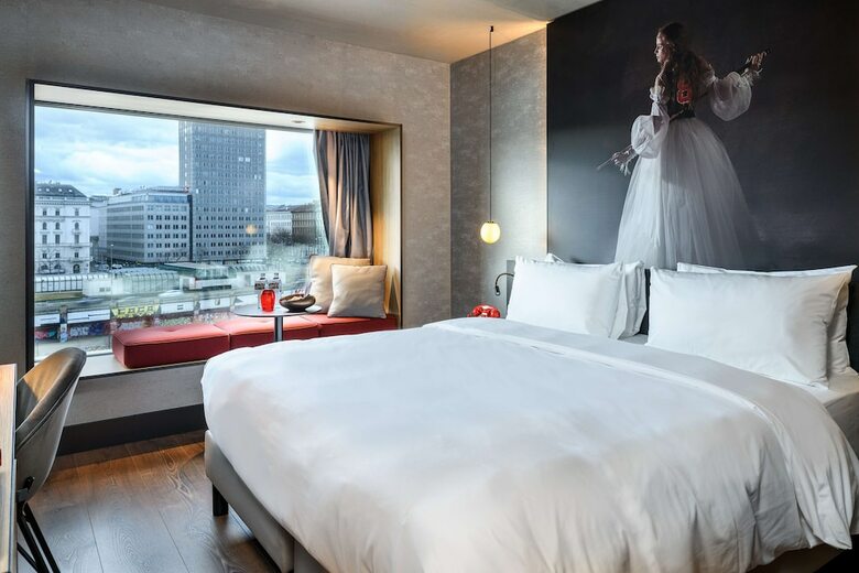 Radisson Red Hotel, Vienna