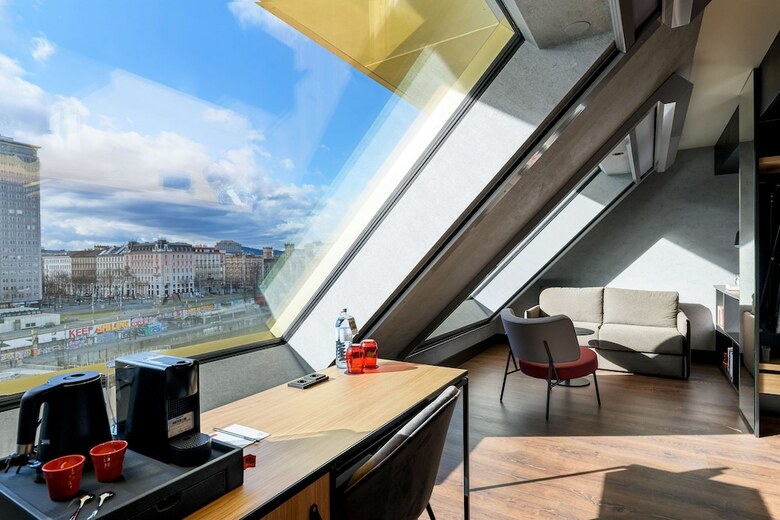Radisson Red Hotel, Vienna