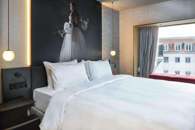 Radisson Red Hotel, Vienna