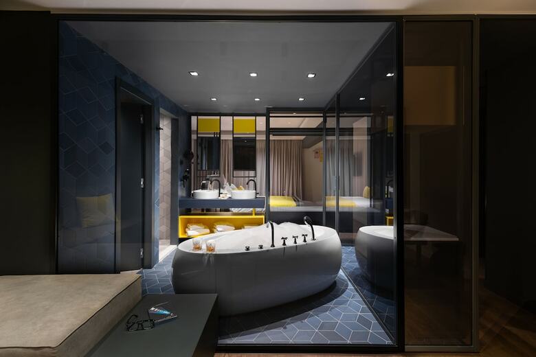 Colors Hotel Athens