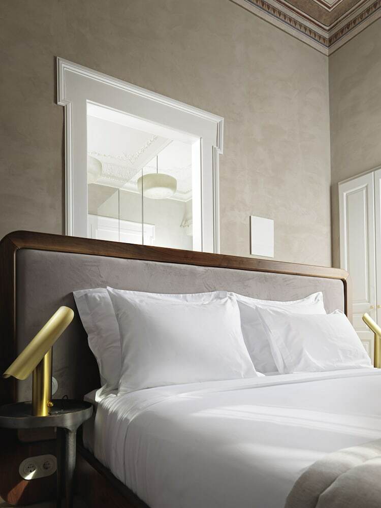 Hotel Monument