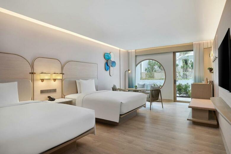 Hotel Veranda Resort Phuket, Autograph Collection