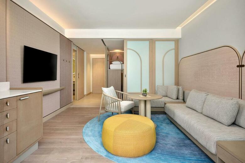 Hotel Veranda Resort Phuket, Autograph Collection