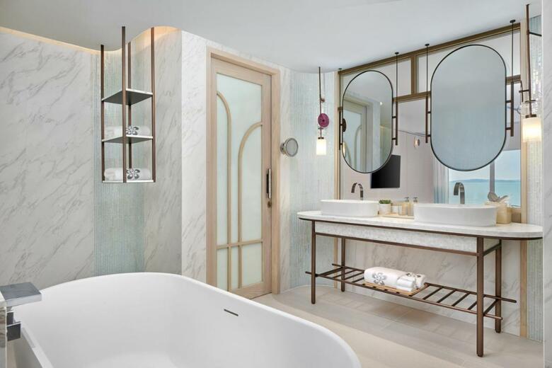 Hotel Veranda Resort Phuket, Autograph Collection