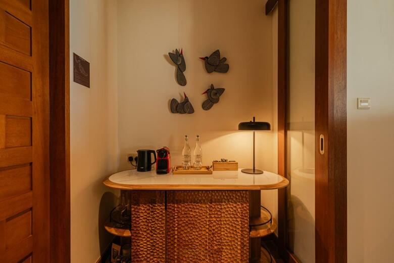 Hotel Barcel� Whale Lagoon Maldives