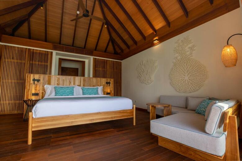 Hotel Barcel� Whale Lagoon Maldives