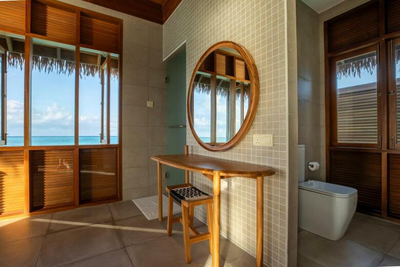 Hotel Barcel� Whale Lagoon Maldives