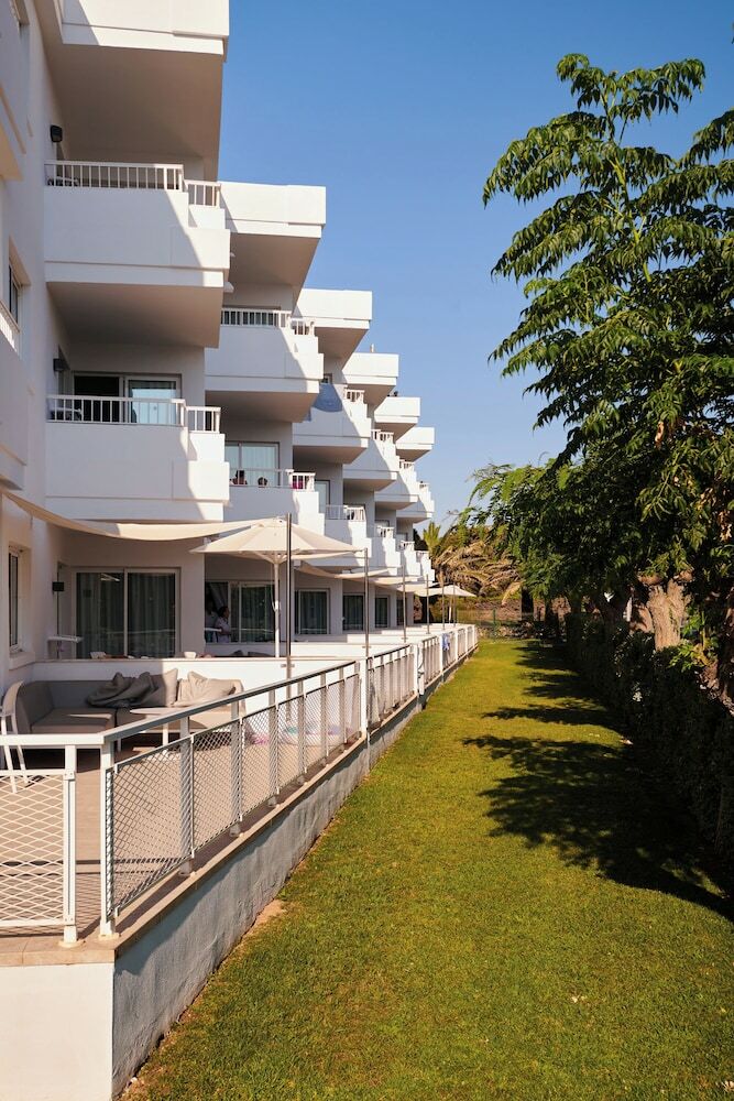Aparthotel Hipotels Apartamentos Cala Bona