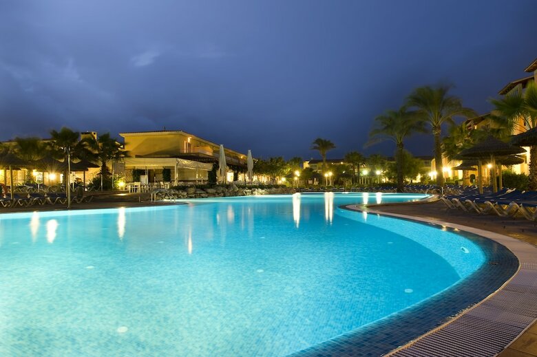Aparthotel Club Del Sol Resort & Spa