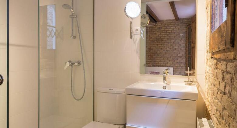Happy People Plaza Espa�a Apartments
