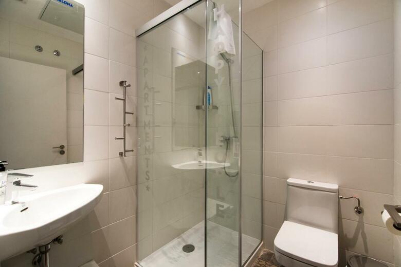 Happy People Plaza Espa�a Apartments