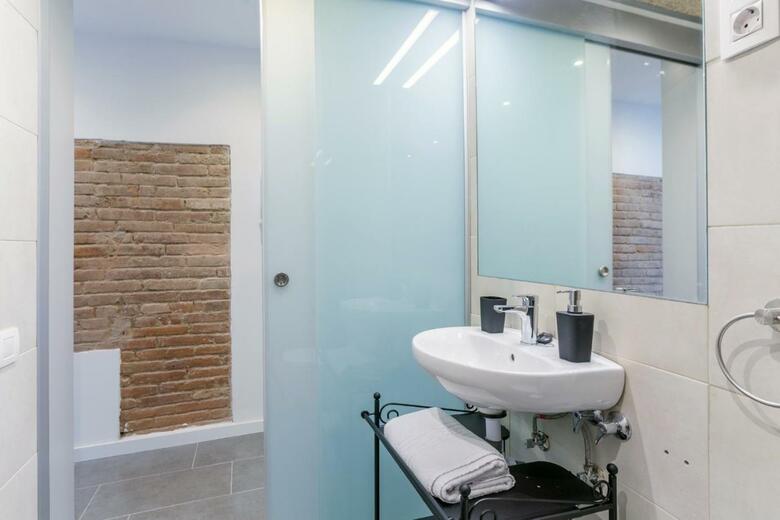 Aparteasy - Deluxe Family Apartments With Pool