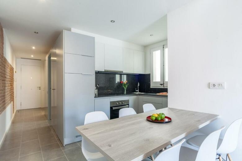 Aparteasy - Deluxe Family Apartments With Pool