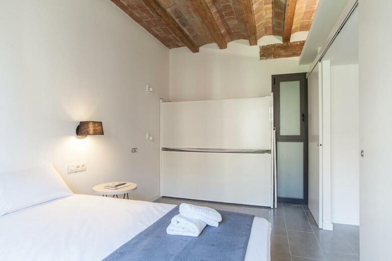 Aparteasy - Deluxe Family Apartments With Pool