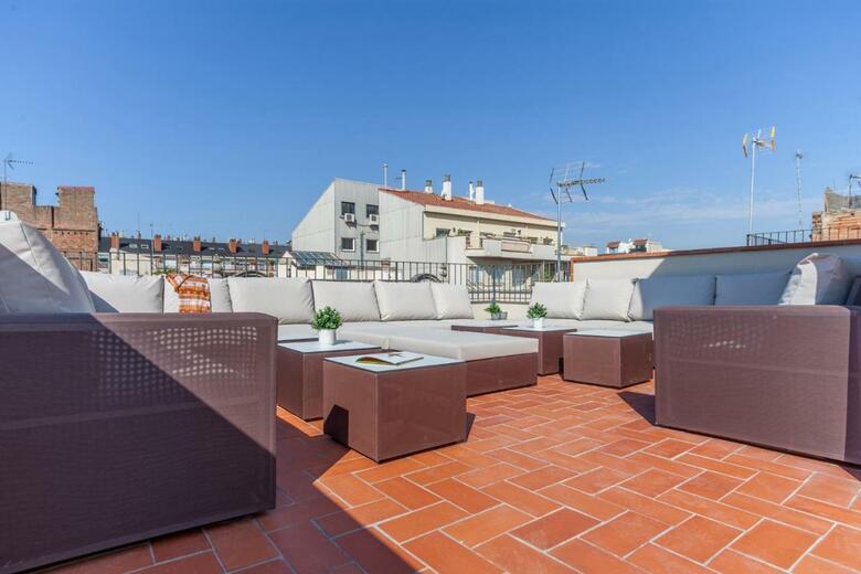 Aparteasy - Deluxe Family Apartments With Pool