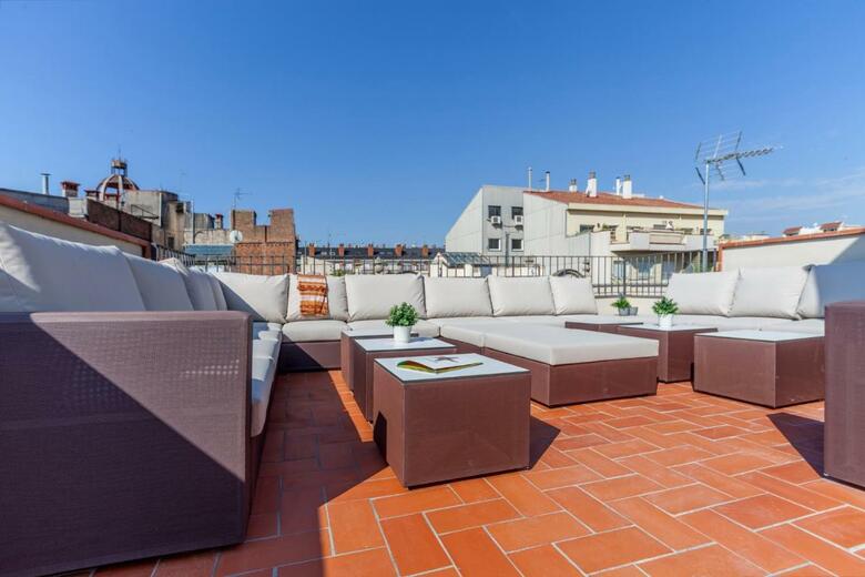 Aparteasy - Deluxe Family Apartments With Pool