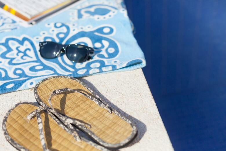 Aparteasy - Deluxe Family Apartments With Pool
