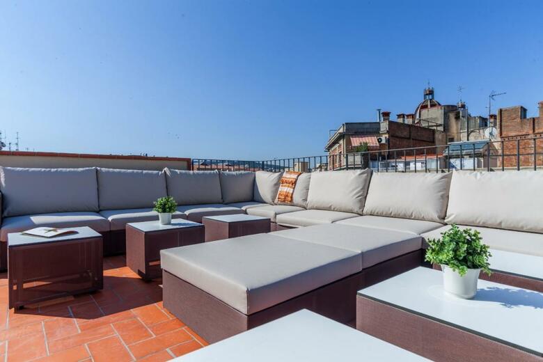 Aparteasy - Deluxe Family Apartments With Pool