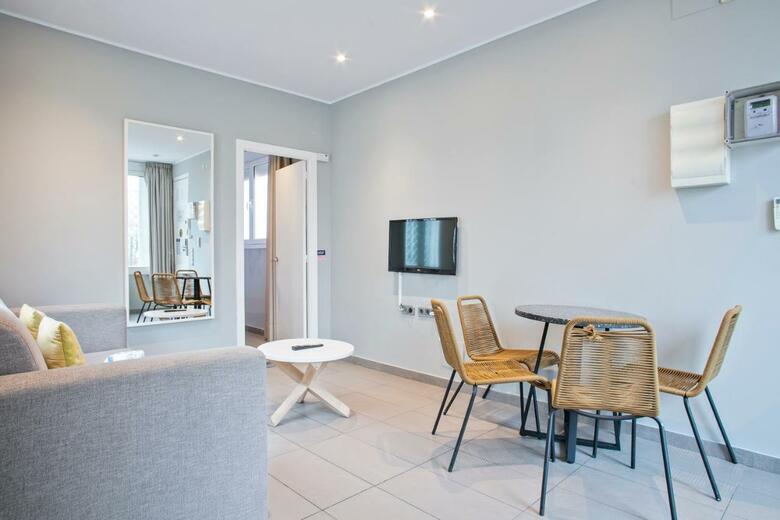Apartamentos Alcam Entenza