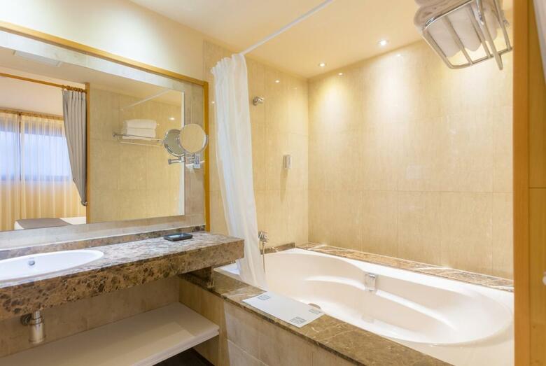 Aparthotel Apartamentos Dv