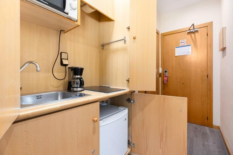 Aparthotel Apartamentos Dv