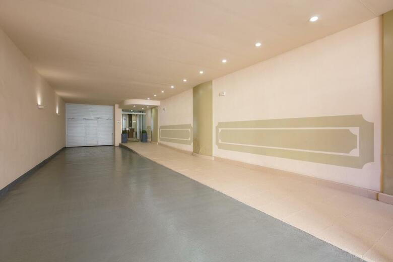 Aparthotel Apartamentos Dv