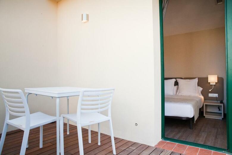 May Ramblas Hotel