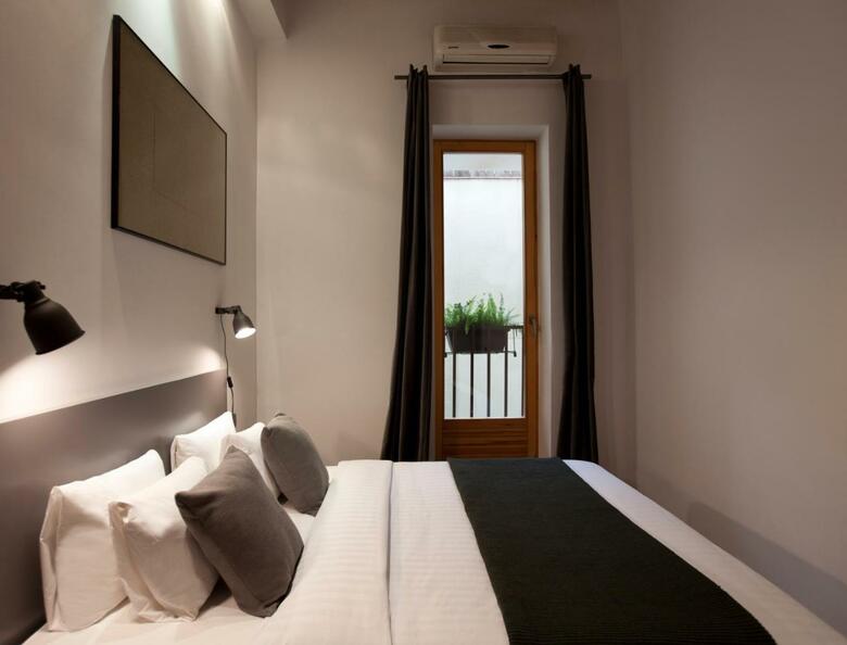 Centric Gracia Apartments