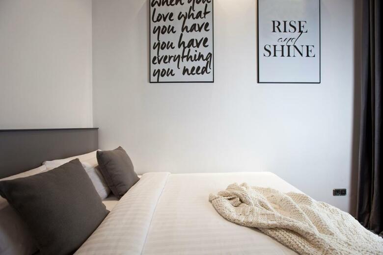 Centric Gracia Apartments