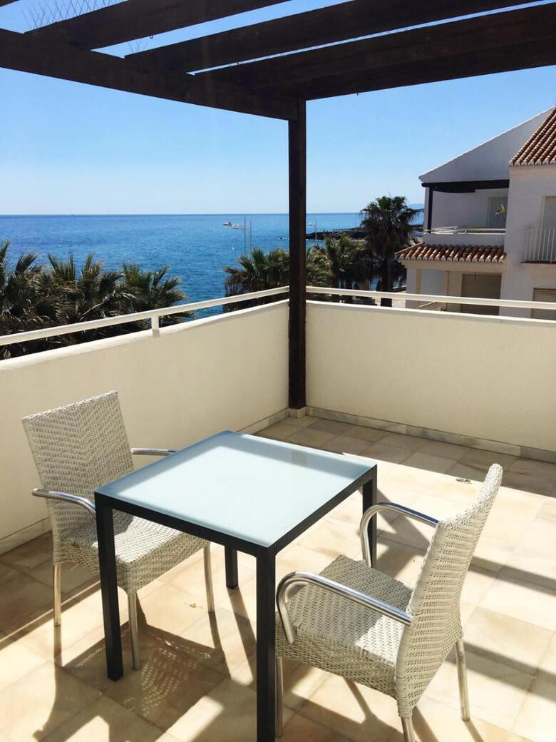 Apartamentos Fuentes De Nerja