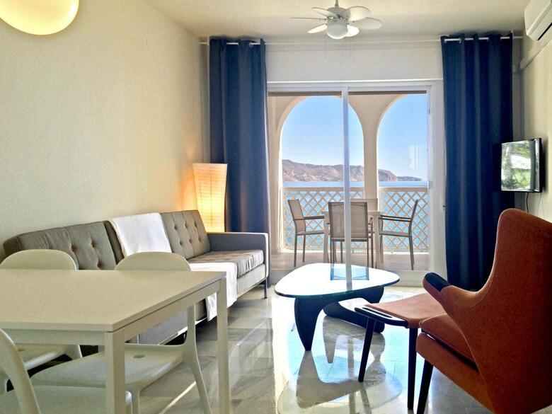 Apartamentos Fuentes De Nerja