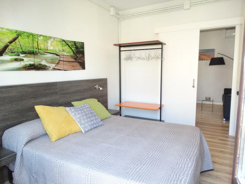 Feel At Sants Apartments