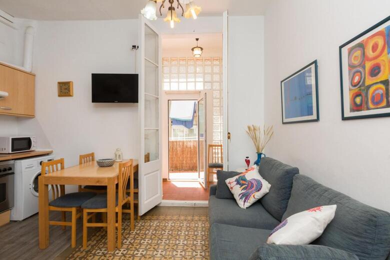 Aparteasy - Central Gracia Apartments
