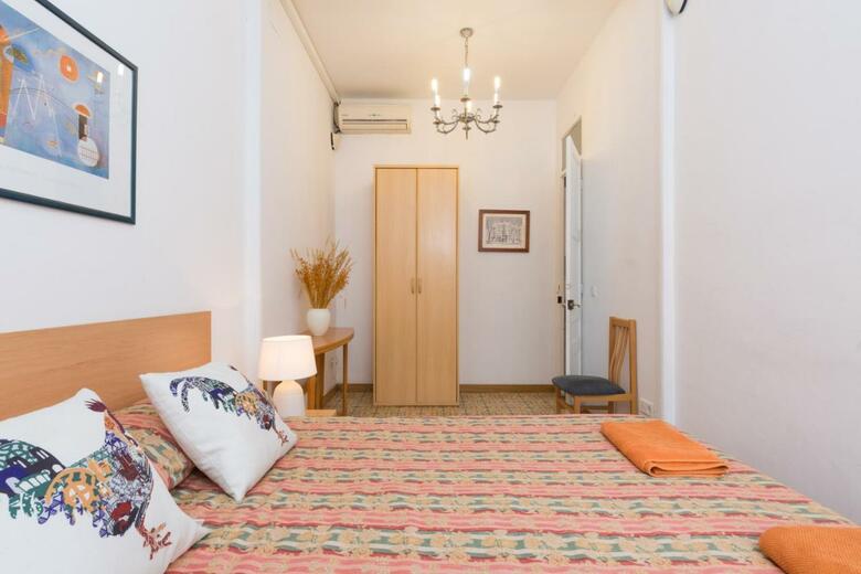 Aparteasy - Central Gracia Apartments