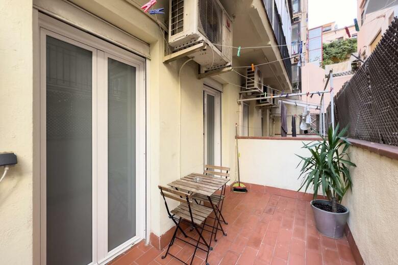 Aparteasy - Central Gracia Apartments