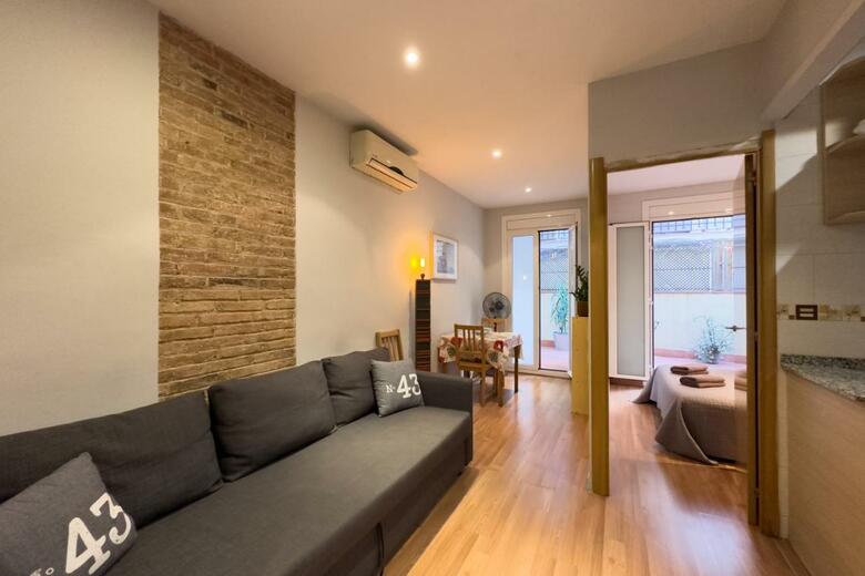 Aparteasy - Central Gracia Apartments