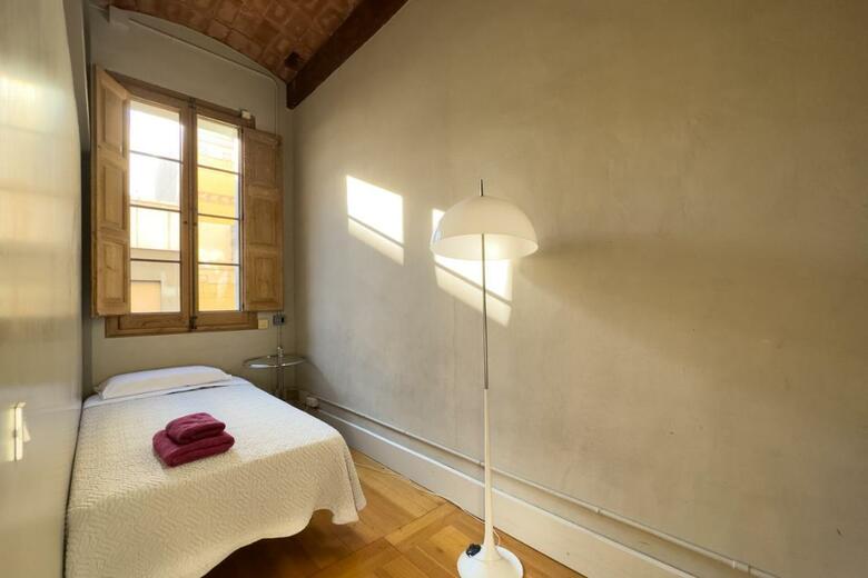 Aparteasy - Central Gracia Apartments