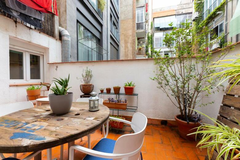 Aparteasy - Central Gracia Apartments