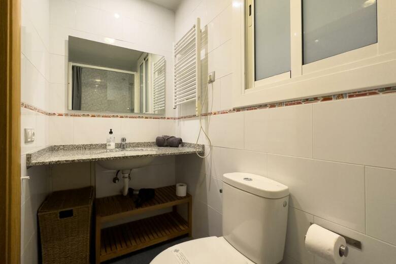 Aparteasy - Central Gracia Apartments